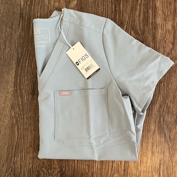 Figs Tops Nwt Figs Catarina Scrub Top Dusty Blue Limited Addition